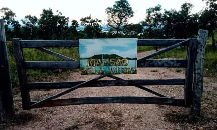 Mansão para Venda em Niquelândia, 4 dormitórios, 5 banheiros, 3 vagas