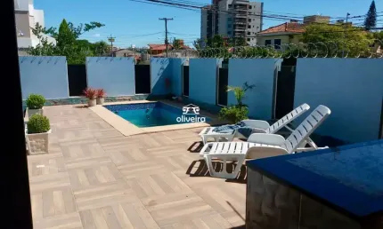 Casa com 3 quartos à venda no Centro, Pelotas 