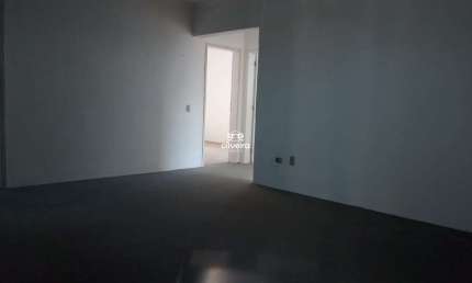 Apartamento com 2 quartos para alugar no Centro, Pelotas 