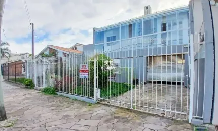 Casa com 4 quartos para alugar no Três Vendas, Pelotas 