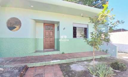 Casa com 3 quartos para alugar no Centro, Pelotas 