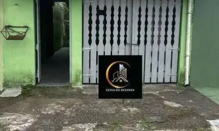 Casa à venda por R$ 115.000,00 - Jussara - Mongaguá/SP