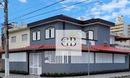 Sobrado com 4 dormitórios à venda por R$ 750.000,00 - Ocian - Praia Grande/SP