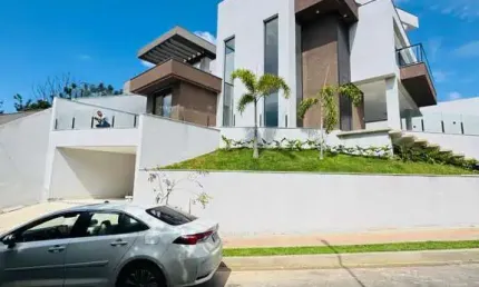 Casa em condomínio fechado com 4 quartos à venda na Chácara Cotia, Contagem 