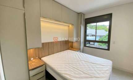 Apartamento com 1 quarto para alugar na Rua Júlio D'Acia Barreto, 199, Carvoeira, Florianópolis, 35 m2 por R$ 3.700