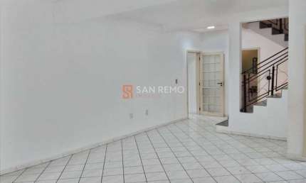 Casa em condomínio fechado com 4 quartos para alugar na Servidão Vassourinha, 210, Rio Tavares, Florianópolis, 400 m2 por R$ 6.200