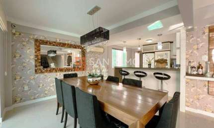 Casa com 4 quartos à venda na Rua Orlando Linhares, 170, Coloninha, Florianópolis, 290 m2 por R$ 1.654.000