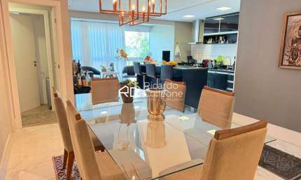 Porteira Fechada! Apartamento de 93m2 com 2 Quartos 2 BWC’s e 1 Vaga.