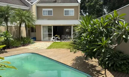 Casa Triplex Alto Padrão no Bairro Ecoville – 247m² Privativos