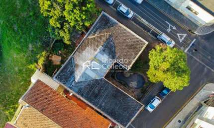 Terreno no Centro, 491,62m2. Na esquina do Ginásio Borell.
