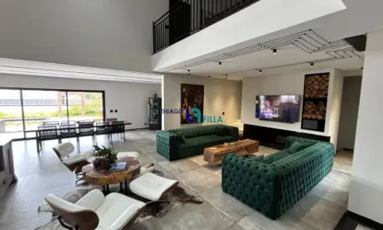 Casa incrível próximo ao parque barigui. recém construída no bairro santo inácio