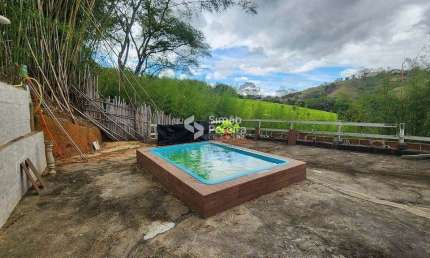 Casa para venda em terreno de 680 m² com 4 quartos em Simão Pereira - MG