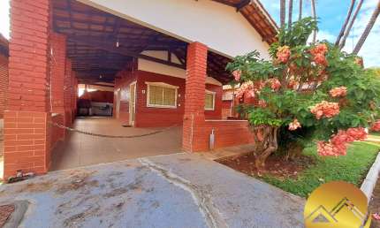 Chalé em Caldas Novas mobiliado com 3 quartos, sala, cozinha, varanda ampla com churrasqueira