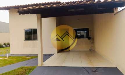 Casa com 3 Quartos, Suíte, Jardim e Área Gourmet – Ótima Localização!