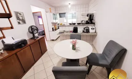 Apartamento duplex próximo à rua da feira no Jardim dos Turistas em Caldas Novas!