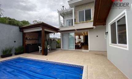 Casa com 2 dormitórios para alugar no bairro Capitais em Timbó/SC