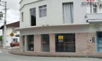 Sala comercial para alugar no bairro Carijós em Indaial/SC