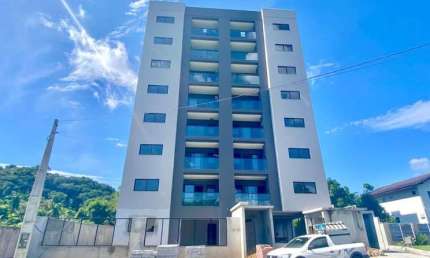 Apartamento com 2 dormitórios para alugar no bairro Estados em Timbó/SC