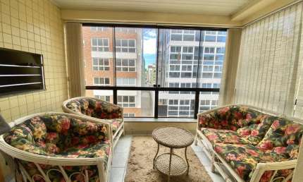 Apartamento de 3 dormitórios com churrasqueira na sacada