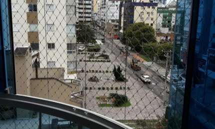 Apartamento com 3 quartos e vista para rua perto da praça flávio boianoviski