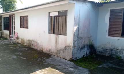 Casa para investidor no litoral do Paraná, entrada de 30 mil reais, parcelas direto com o proprietário