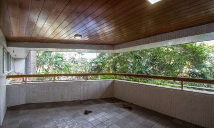 Apartamento em Casa Forte 315m² | 4 quartos | 5 banheiros | 3 vagas cobertas