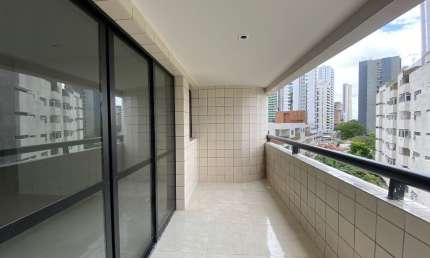 Apartamento nas Graças 130m² 4 quartos 4 banheiros 2 vagas