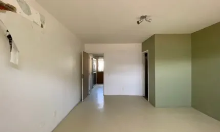 Sala comercial  para alugar com 30m² e 1 vaga no Espinheiro