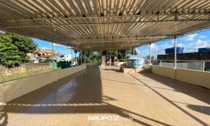 Casa impecável com 260m² | 3 quartos | 3 banheiros | 2 pavimentos | 4 vagas de garagens