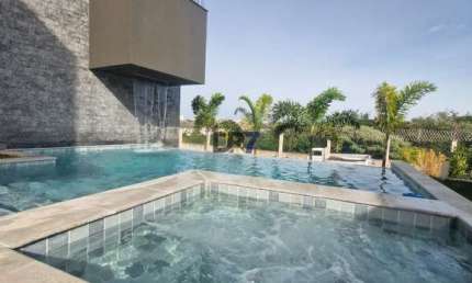 Sobrado à venda em Campinas, Loteamento Residencial Arborais, com 4 suítes, com 395.42 m²