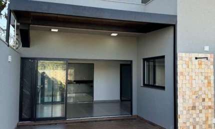 Casa com 3 quartos à venda na Rua L 16, 3, Jardim Europa, Anápolis por R$ 800.000