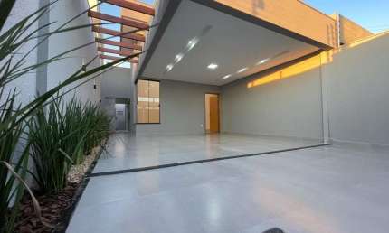 Casa com 3 quartos à venda na Rua CJ 11, 11, Residencial Campos do Jordão, Anápolis por R$ 410.000