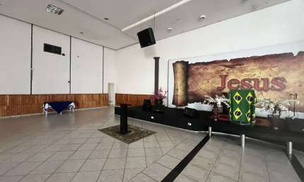 Sala comercial à venda na 2, 100, Vila Santa Rita, Anápolis por R$ 1.300.000