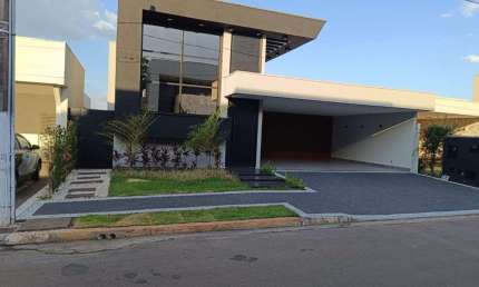 Casa em condomínio fechado com 4 quartos à venda na Di Cavalcante, 32, Condomínio Residencial Belas Artes, Anápolis por R$ 2.600.000