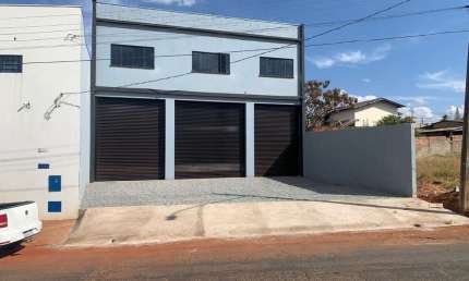 Barracão / Galpão / Depósito à venda na Independência, 8, Lourdes, Anápolis por R$ 1.500.000