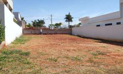 Terreno à venda na Amarelão, 10, Condomínio Terras Alpha Anápolis, Anápolis por R$ 450.000