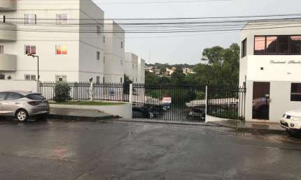 Apartamento com 3 quartos à venda na Dom Emanuel, 1145, Maracanã, Anápolis por R$ 240.000
