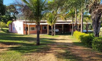 Chácara / sítio com 3 quartos à venda na Gameleira Zoa Rural, 55, Zona Rural, Gameleira de Goiás por R$ 2.100.000