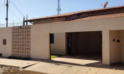 Casa com 4 quartos à venda na Jm-14, 50, Setor Sul Jamil Miguel, Anápolis por R$ 650.000