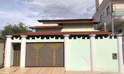 Casa com 5 quartos à venda na Rússia, 500, Boa Vista, Anápolis por R$ 850.000