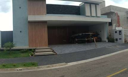 Casa em condomínio fechado com 4 quartos à venda na Rua GT 18, 20, Condomínio Residencial Grand Trianon, Anápolis por R$ 2.000.000