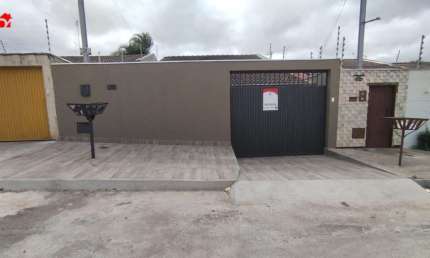 Casa com 2 quartos para alugar na República do Líbano, 6, Jardim Ibirapuera, Anápolis por R$ 1.500