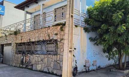 Casa comercial com 1 sala para alugar na Brasil, 3550, Boa Vista, Anápolis por R$ 4.000
