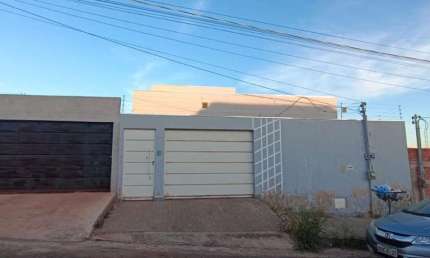 Casa com 3 quartos à venda na Sanremo, 20, Jardim Itália, Anápolis por R$ 580.000