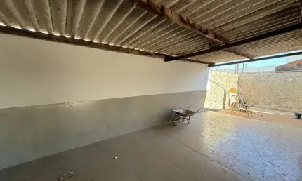 Casa com 2 quartos para alugar na Apiaí, Quadra, 18, Setor Summerville, Anápolis por R$ 1.200