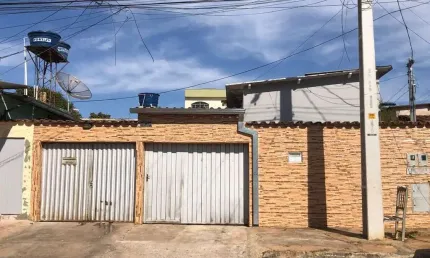 Casa com 3 quartos para alugar na Monteiro Lobato, Quadra, 21, Vila João Luiz de Oliveira, Anápolis por R$ 1.000