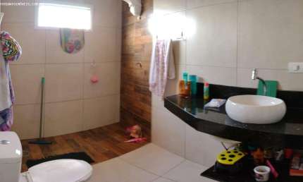 Casa para Venda em São Paulo, Jd Guarujá, 5 dormitórios, 2 suítes, 5 banheiros, 5 vagas