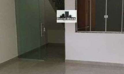 Casa com 3 quartos e 3 banheiros localizada no bairro Liberdade, Santa Luzia.
