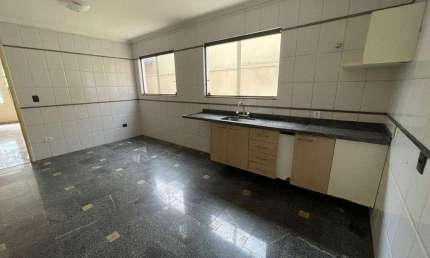 Casa com 3 quartos à venda na Rua Professora Jacira de Carvalho, Vila Constança, São Paulo por R$ 680.000