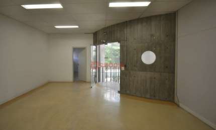 Prédio com 9 salas para alugar na Avenida Santa Marina, 0001, Água Branca, São Paulo por R$ 70.000